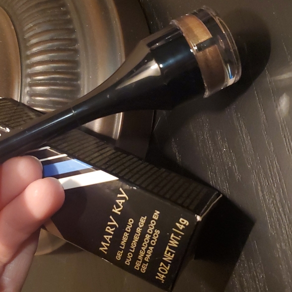 *3/$30* Mary Kay Gel Liner Duo Dramatic Gold NIB Rare Special Edition - Picture 2 of 4